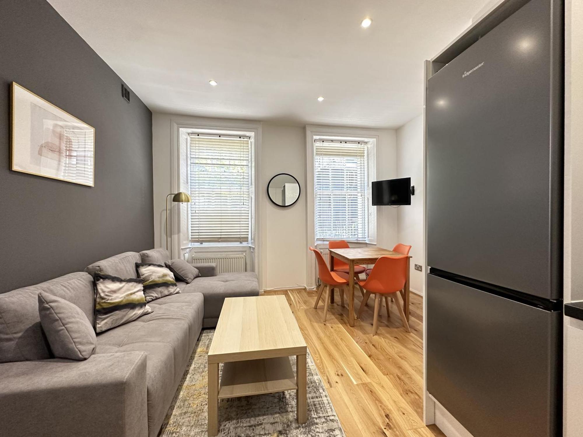 Maple Street Apartments Лондон Екстериор снимка
