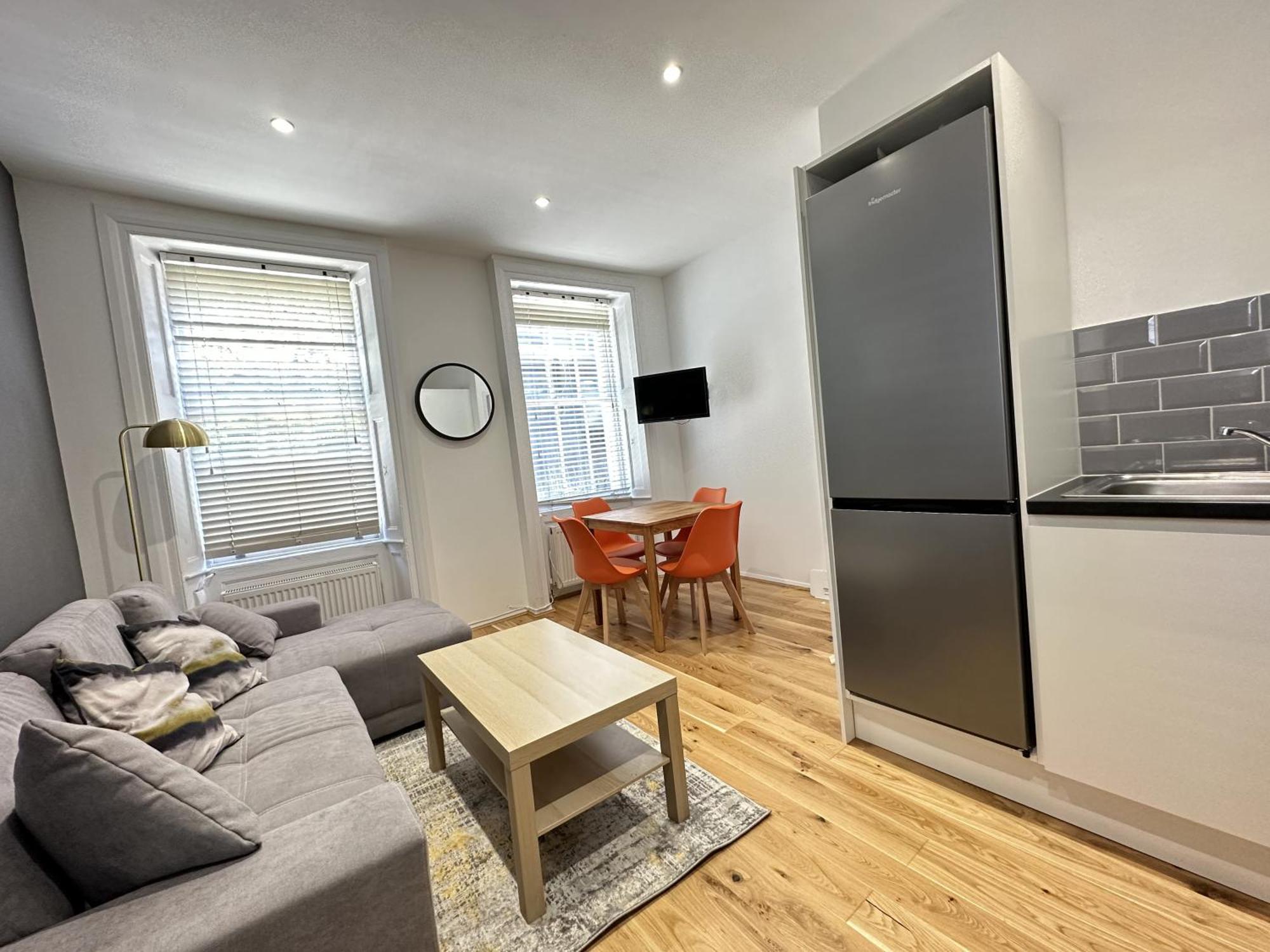 Maple Street Apartments Лондон Екстериор снимка