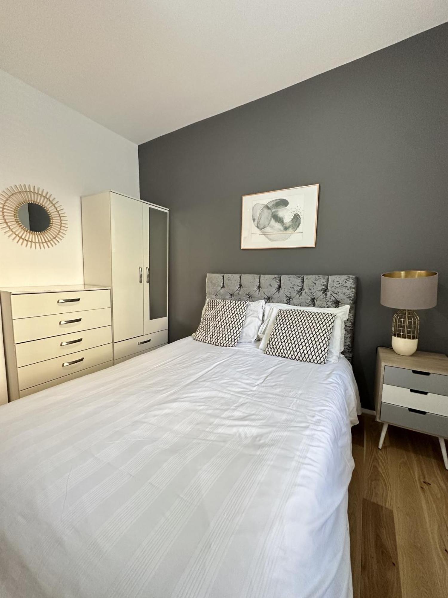 Maple Street Apartments Лондон Екстериор снимка
