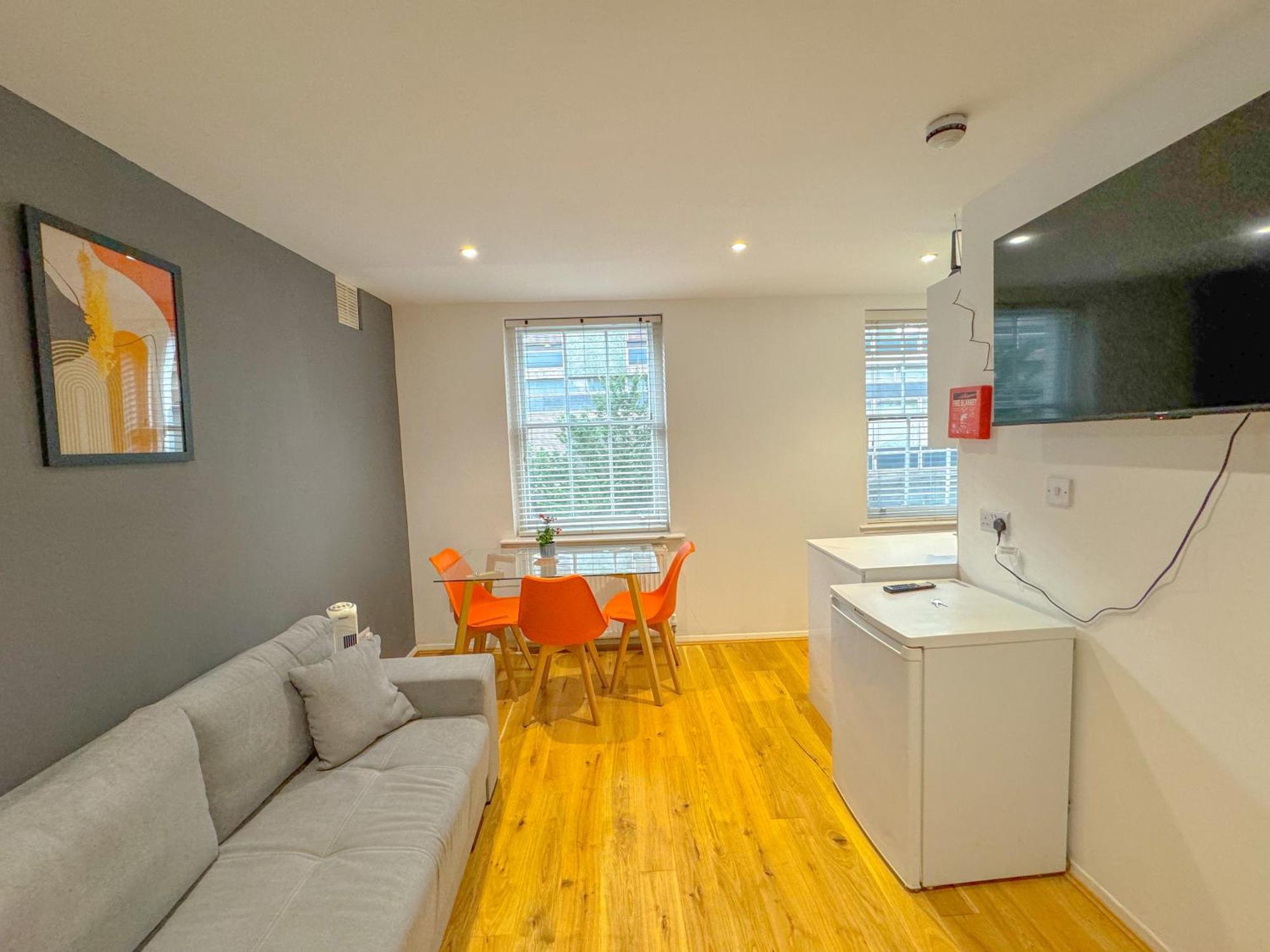 Maple Street Apartments Лондон Екстериор снимка