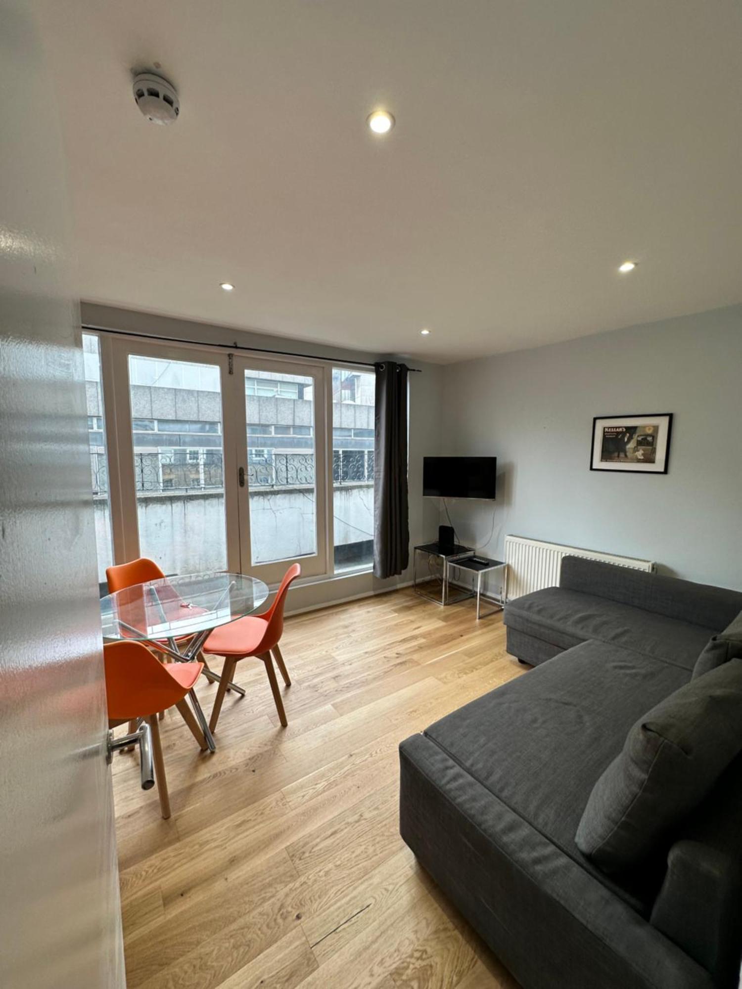 Maple Street Apartments Лондон Екстериор снимка