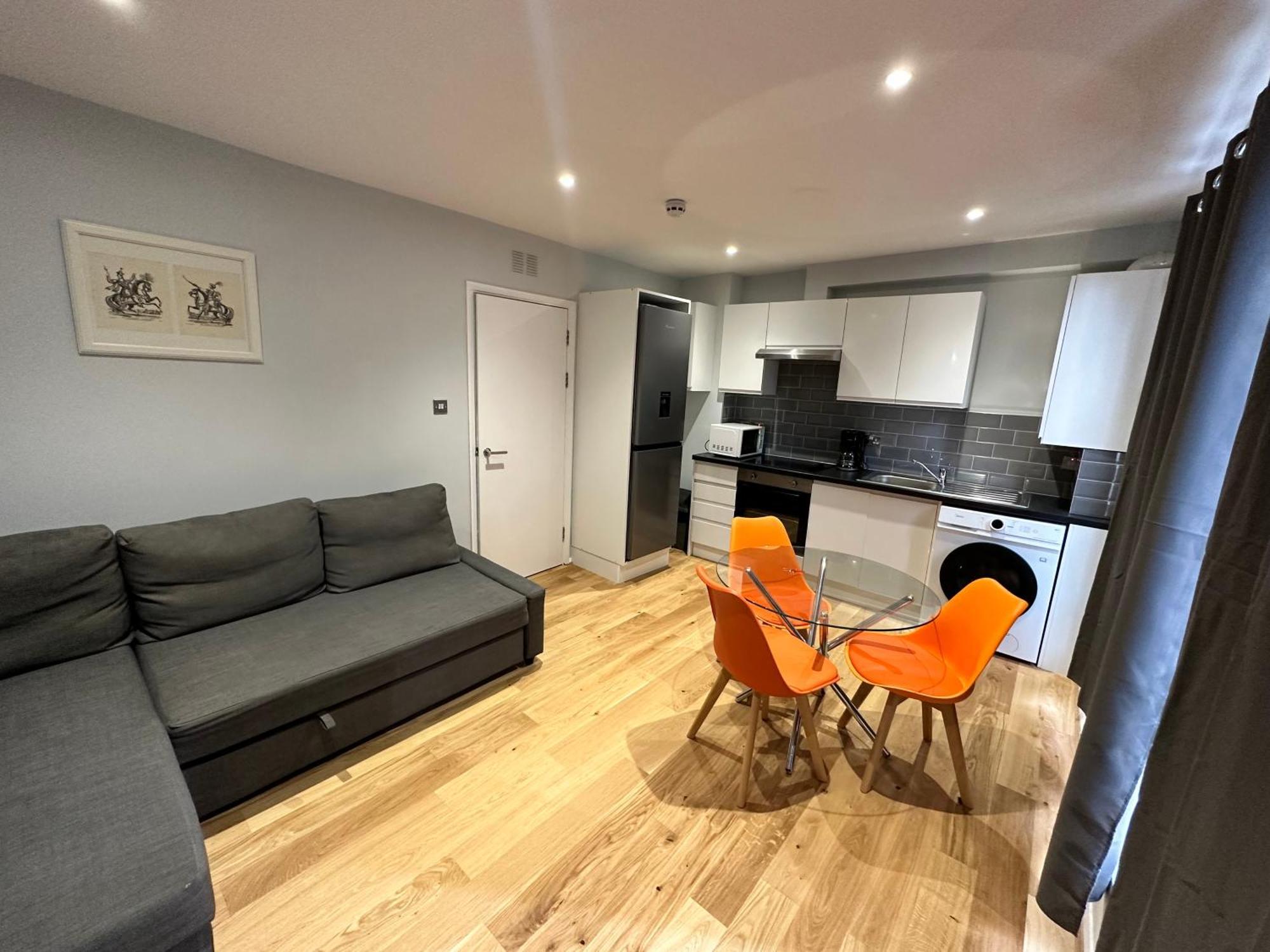 Maple Street Apartments Лондон Екстериор снимка