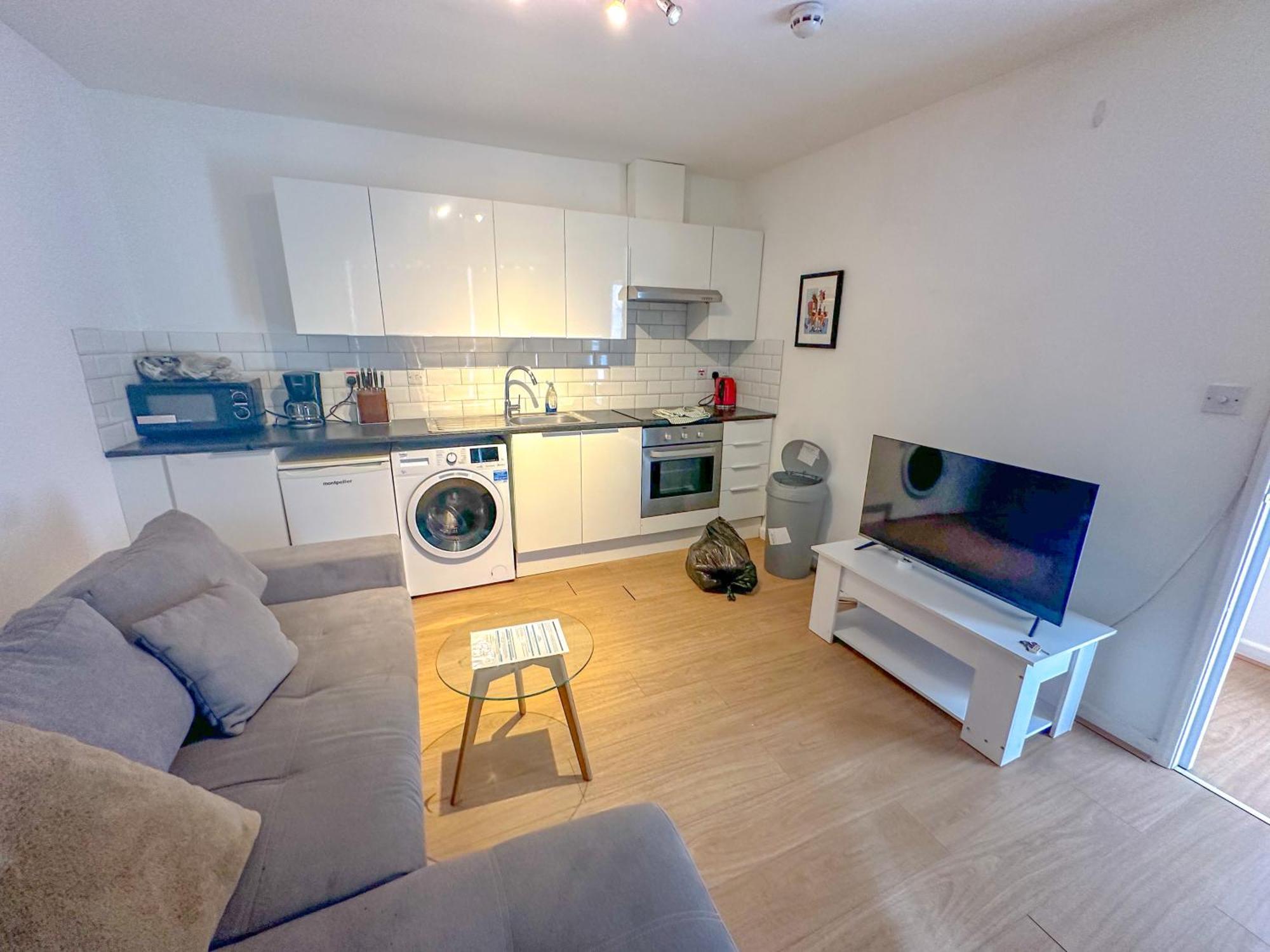 Maple Street Apartments Лондон Екстериор снимка